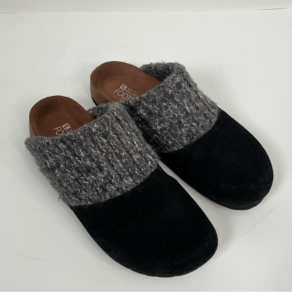 White Mountain Beckham Slip On Size 8.5